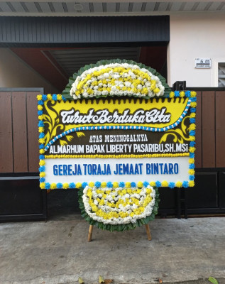 Papan Bunga Duka di Labuhan Labo