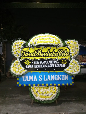 Papan Bunga Duka di Labuhan Labo